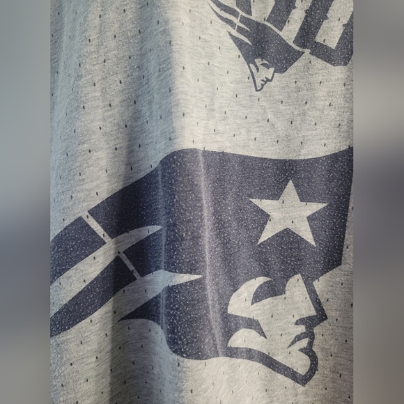 Patriots Gray and Red Tank Top - Picture 2 of 7